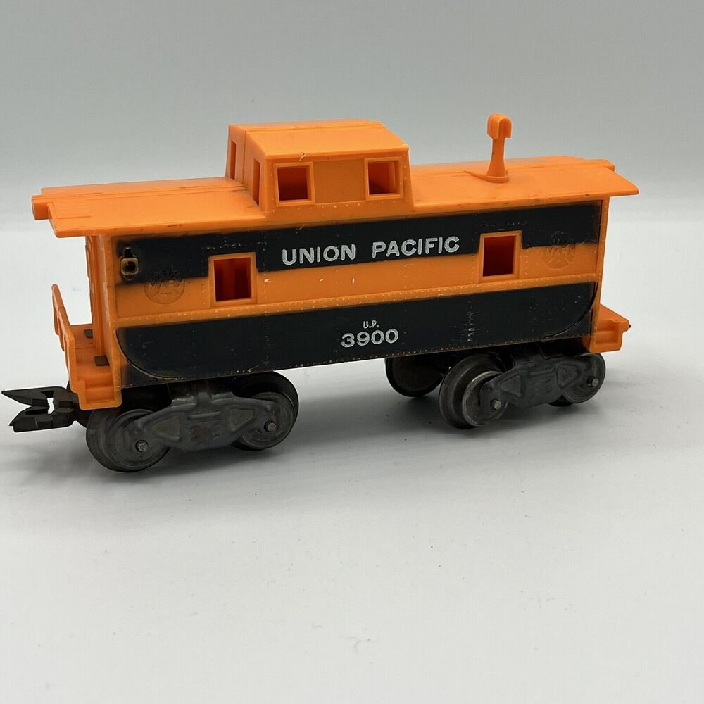 Vintage Louis Marx O Scale Union Pacific 3900 Caboose Electric UNTESTED Yellow